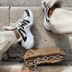 Authentic Louis Vuitton Archlight Sneakers 37